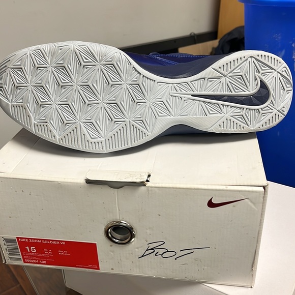 Nike zoom soldier v11 Labron addition - Picture 3 of 3